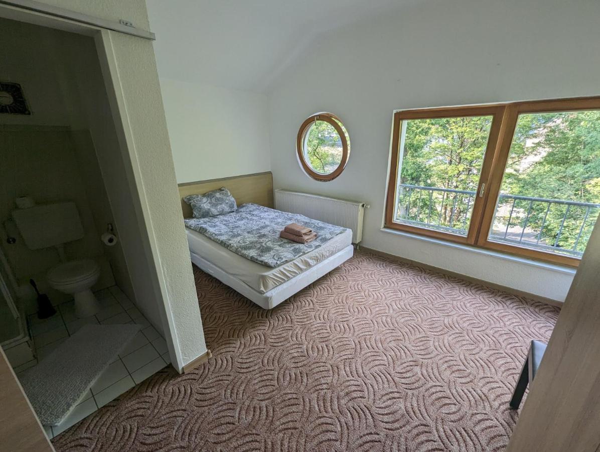 Gaestehaus Hotel 3*